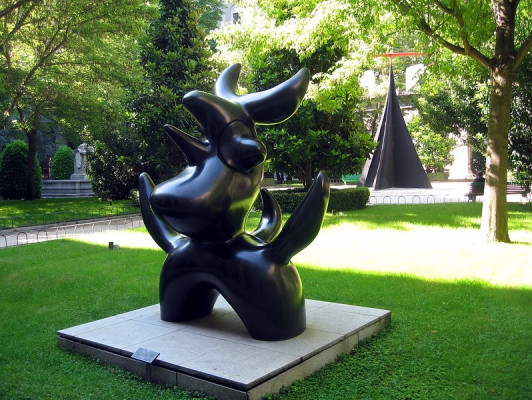 Sculpturen van Miró